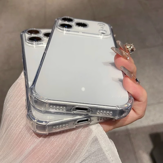 iPhone 17 Pro Átlátszó Tok Ütés Elnyelő Sarkok – Kameravédő Kialakítással